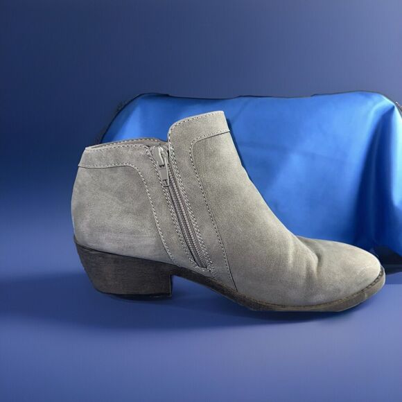 Maurices Gray Ankle Boots Size 8M EUC - Picture 3 of 10